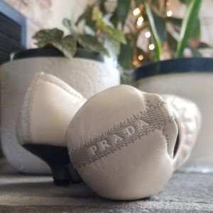 Prada leather two toned Kitten heel pumps 7.5